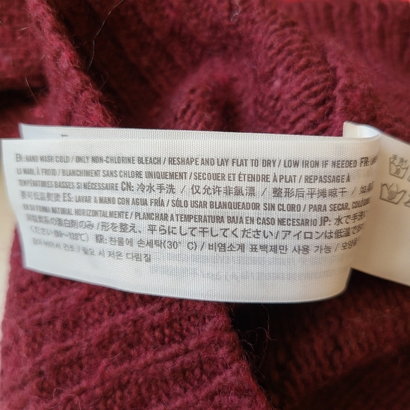 Hollister fair isle wool blend red sweater - Picture 5 of 6